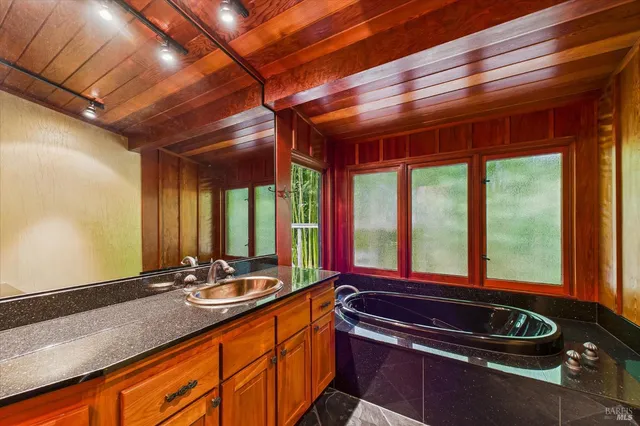 $995,000 | 2300 S Street, Eureka, CA 95501