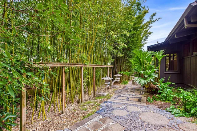 $995,000 | 2300 S Street, Eureka, CA 95501