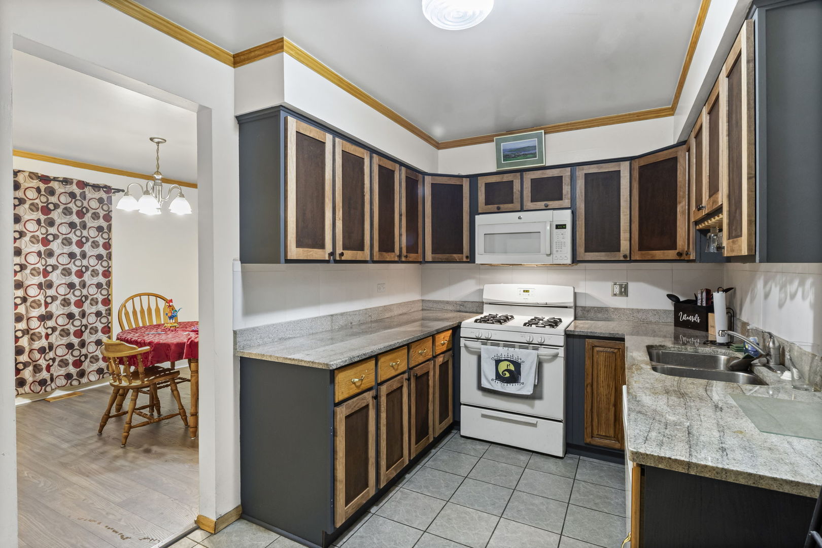 7605 Manchester Manor Hanover Park, IL 60133 - Photo 4 of 21