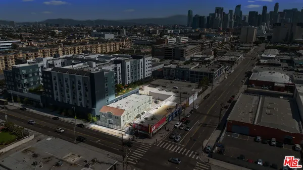 a picture of city view