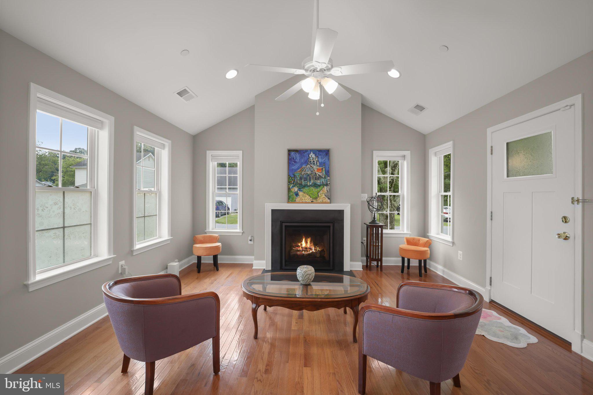 5222 Spring Avenue Shady Side, MD 20764 - Photo 11 of 43 Family Room