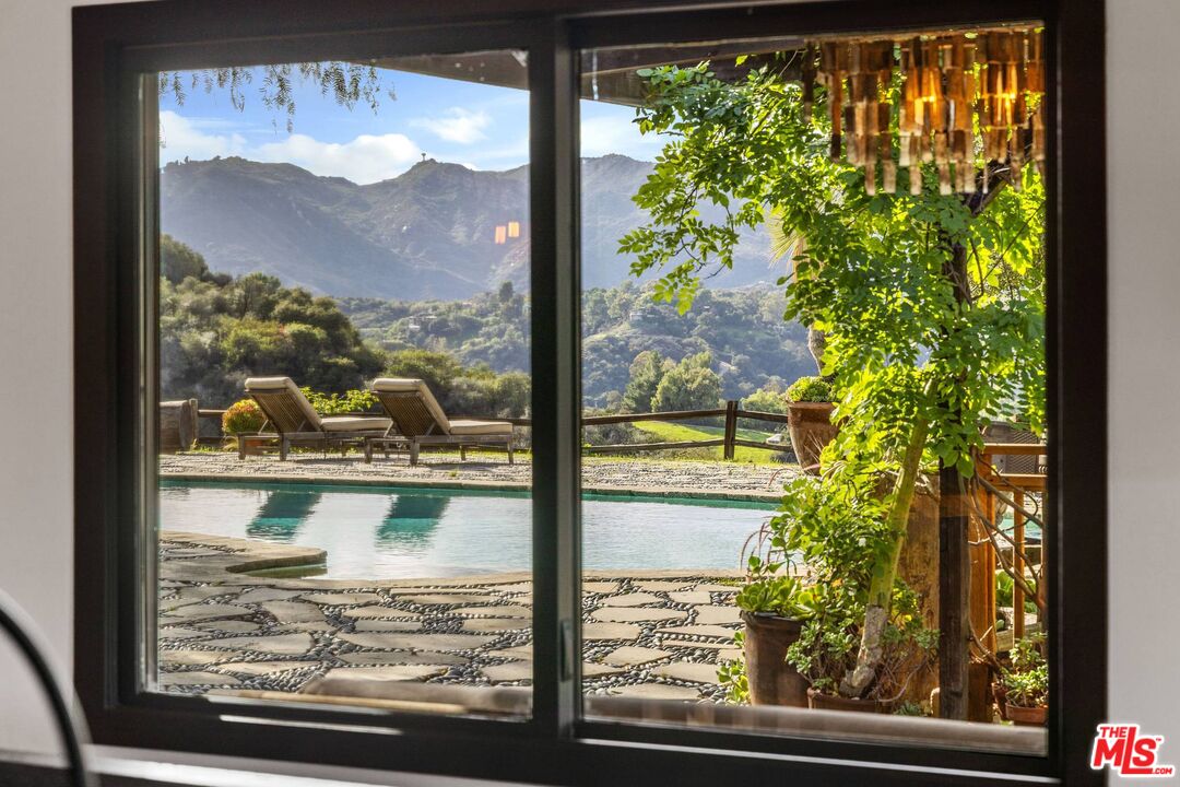 1551 Penny Road Topanga, CA 90290 - Photo 10 of 51