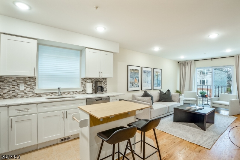 84 West Alpine Street Newark, NJ 07108 - Photo 15 of 20