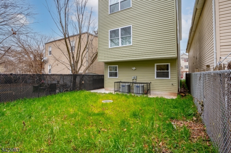 84 West Alpine Street Newark, NJ 07108 - Photo 20 of 20