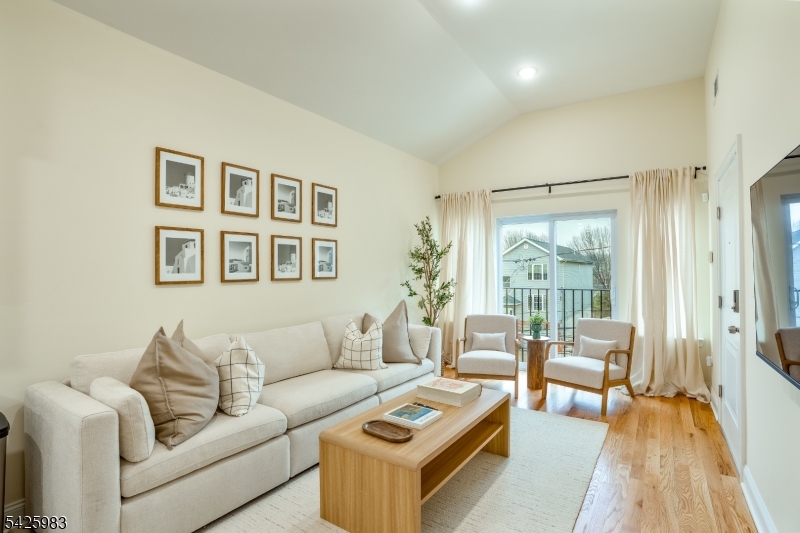 84 West Alpine Street Newark, NJ 07108 - Photo 2 of 20