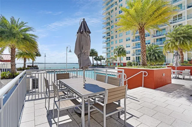 $950,000 | 1155 Brickell Bay Drive, Unit 704, Miami, FL 33131