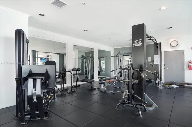 $950,000 | 1155 Brickell Bay Drive, Unit 704, Miami, FL 33131