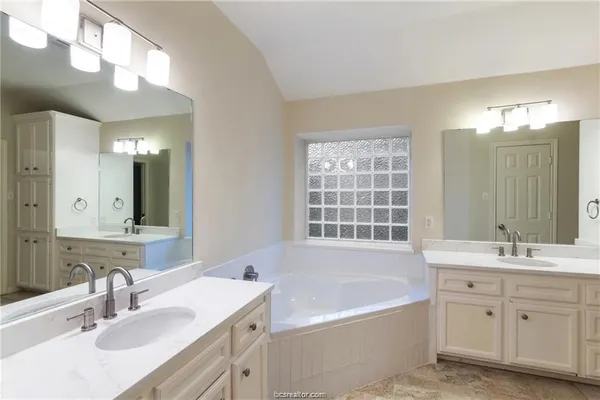 $3,000 | 4709 Shoal Creek Drive, College Station, TX 77845