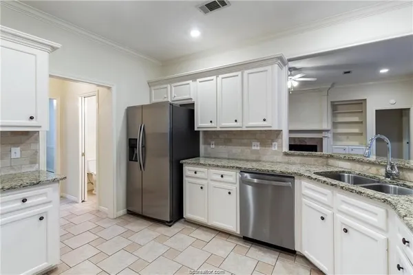 $3,000 | 4709 Shoal Creek Drive, College Station, TX 77845