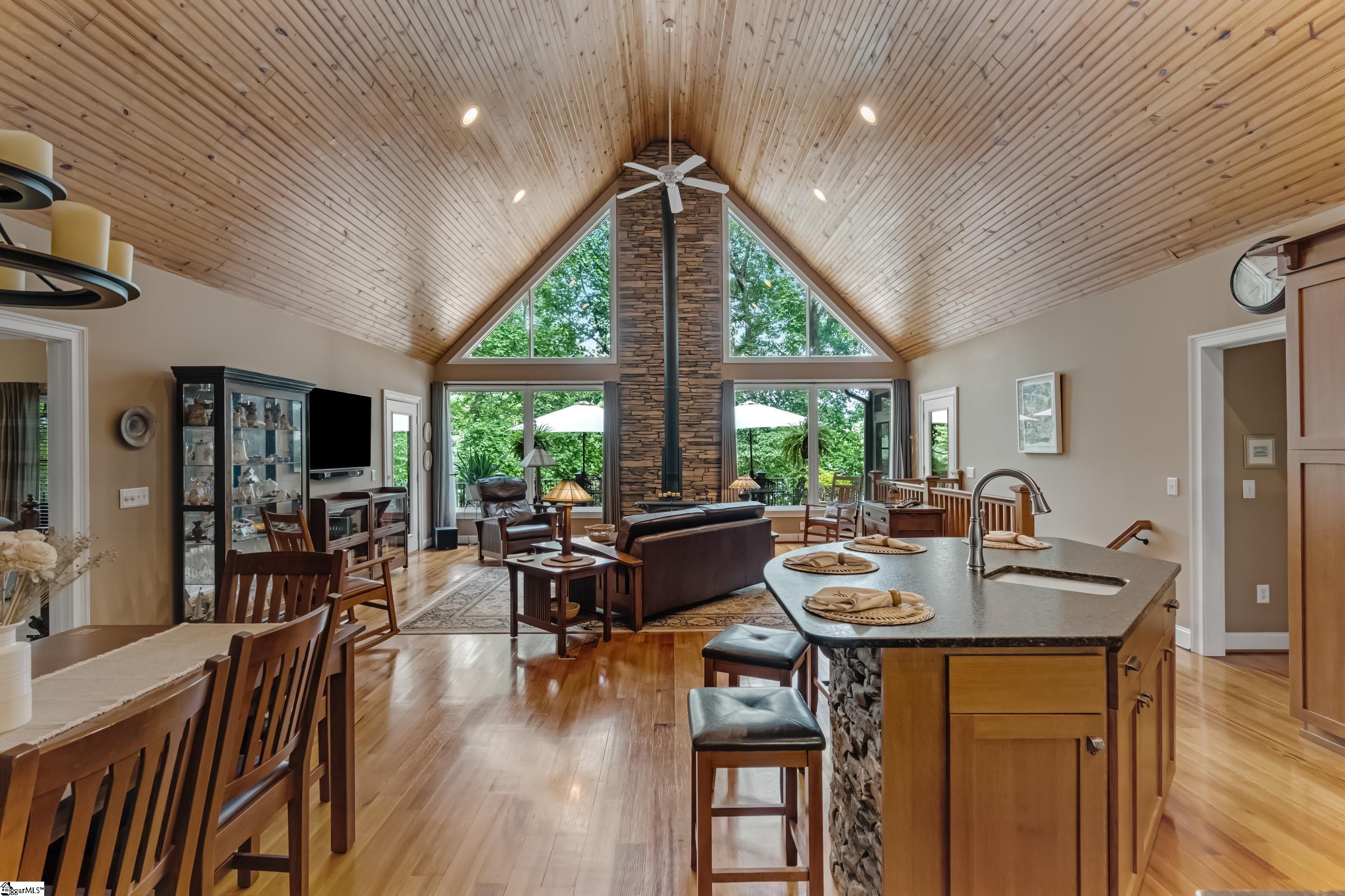 207 Riverlake Road Fair Play, SC 29643 - Photo 7 of 36 Gallery Image 7