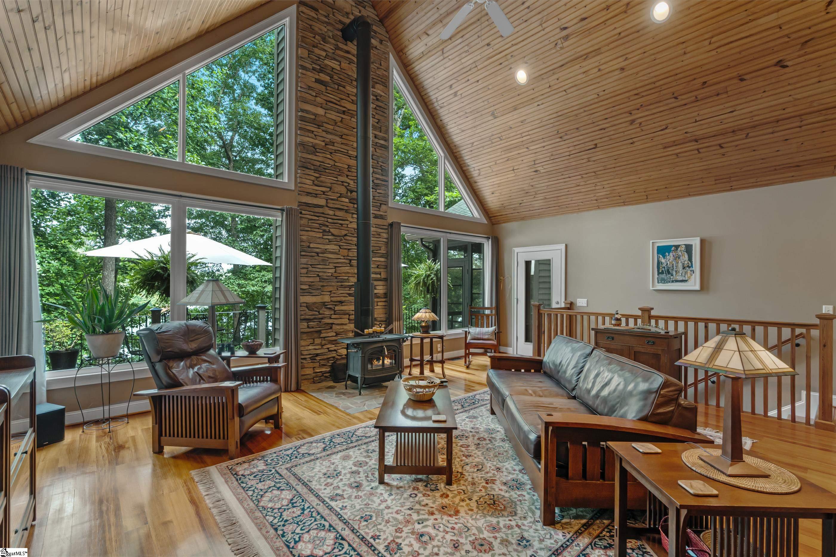 207 Riverlake Road Fair Play, SC 29643 - Photo 8 of 36 Gallery Image 8