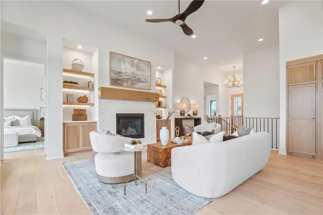 $978,340 | 1816 Northeast Lashbrook Drive, Lee's Summit, MO 64086