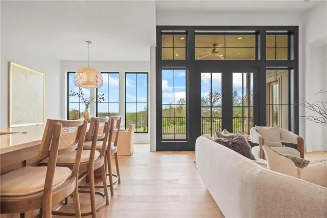 $978,340 | 1816 Northeast Lashbrook Drive, Lee's Summit, MO 64086