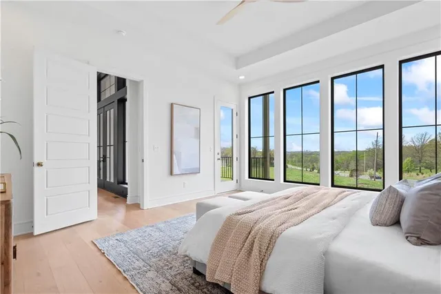 $978,340 | 1816 Northeast Lashbrook Drive, Lee's Summit, MO 64086