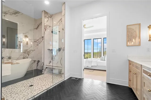 $978,340 | 1816 Northeast Lashbrook Drive, Lee's Summit, MO 64086