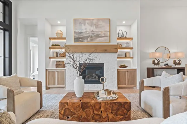 $978,340 | 1816 Northeast Lashbrook Drive, Lee's Summit, MO 64086