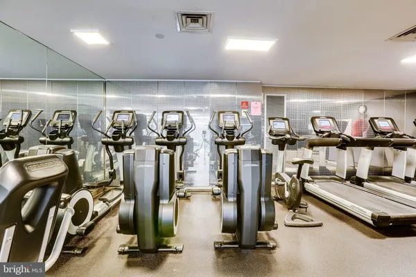 $2,550 | 1530 Key Boulevard, Unit 307, Arlington, VA 22209