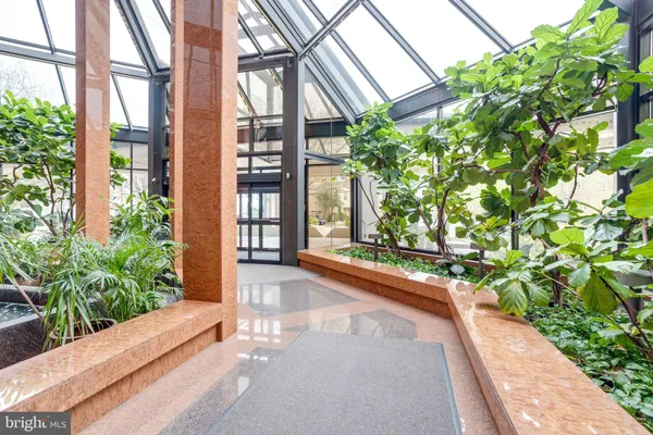 $2,550 | 1530 Key Boulevard, Unit 307, Arlington, VA 22209