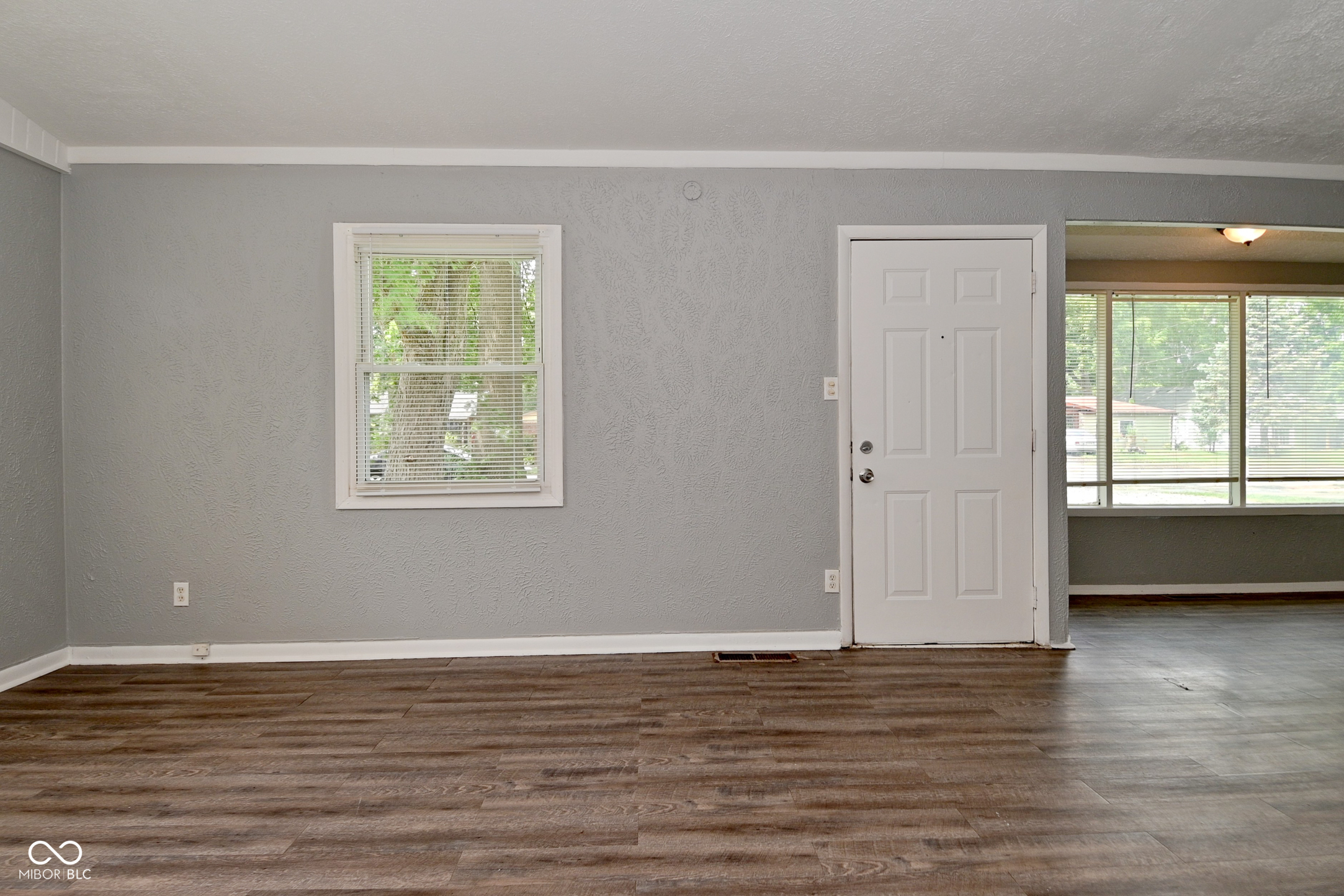 3221 Lowry Road Indianapolis, IN 46222 - Photo 4 of 35 Gallery Image 4