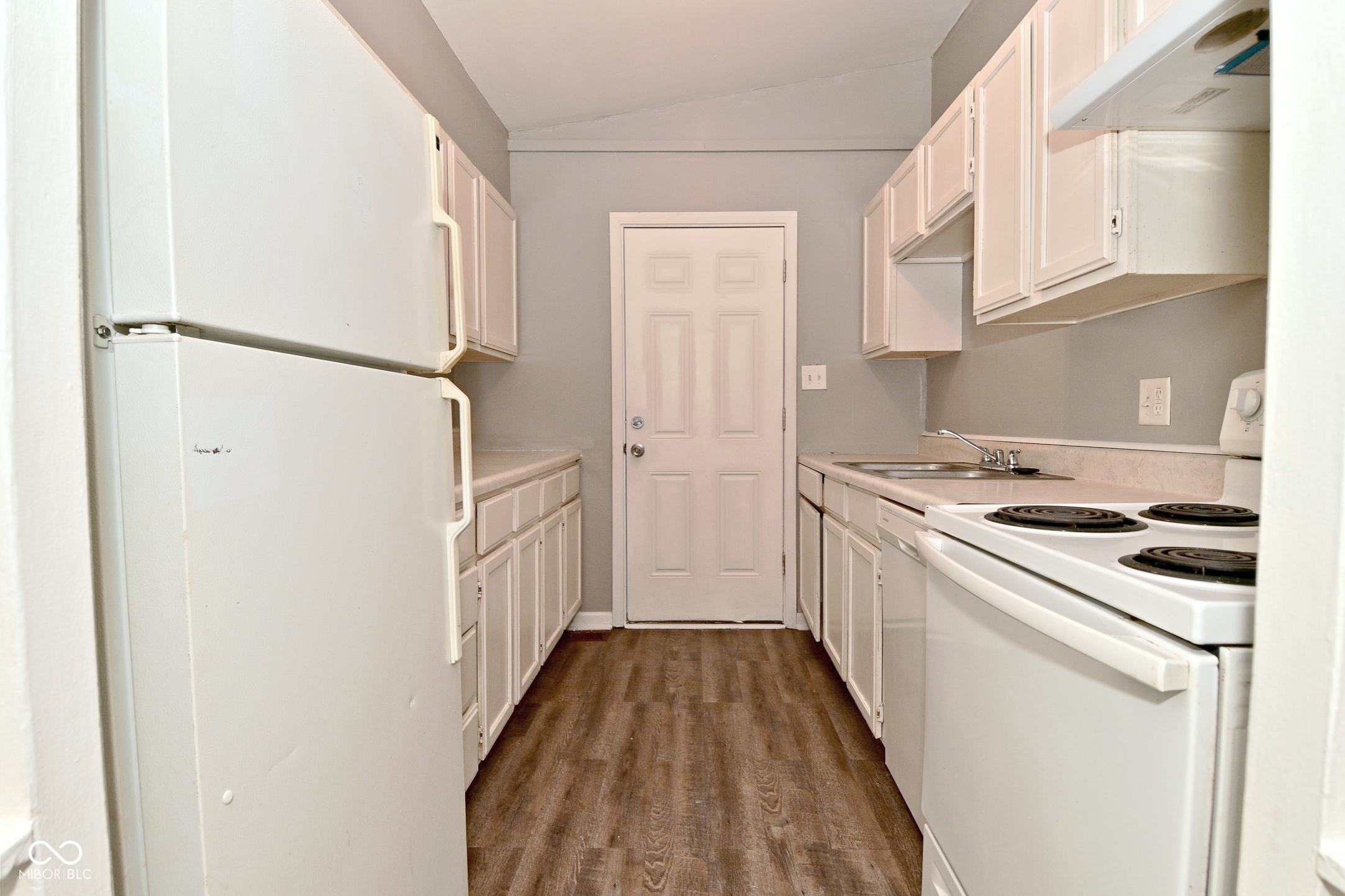 3221 Lowry Road Indianapolis, IN 46222 - Photo 10 of 35 Gallery Image 10