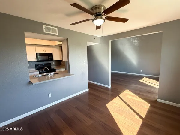 $1,550 | 2202 West Glenrosa Avenue, Unit 4, Phoenix, AZ 85015