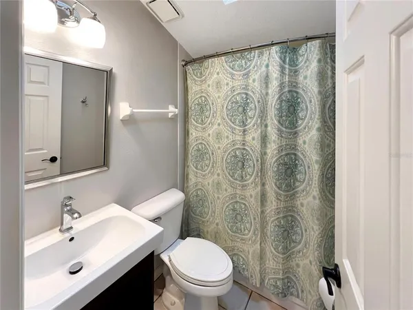 $5,500 | 8537 Redleaf Lane, Orlando, FL 32819