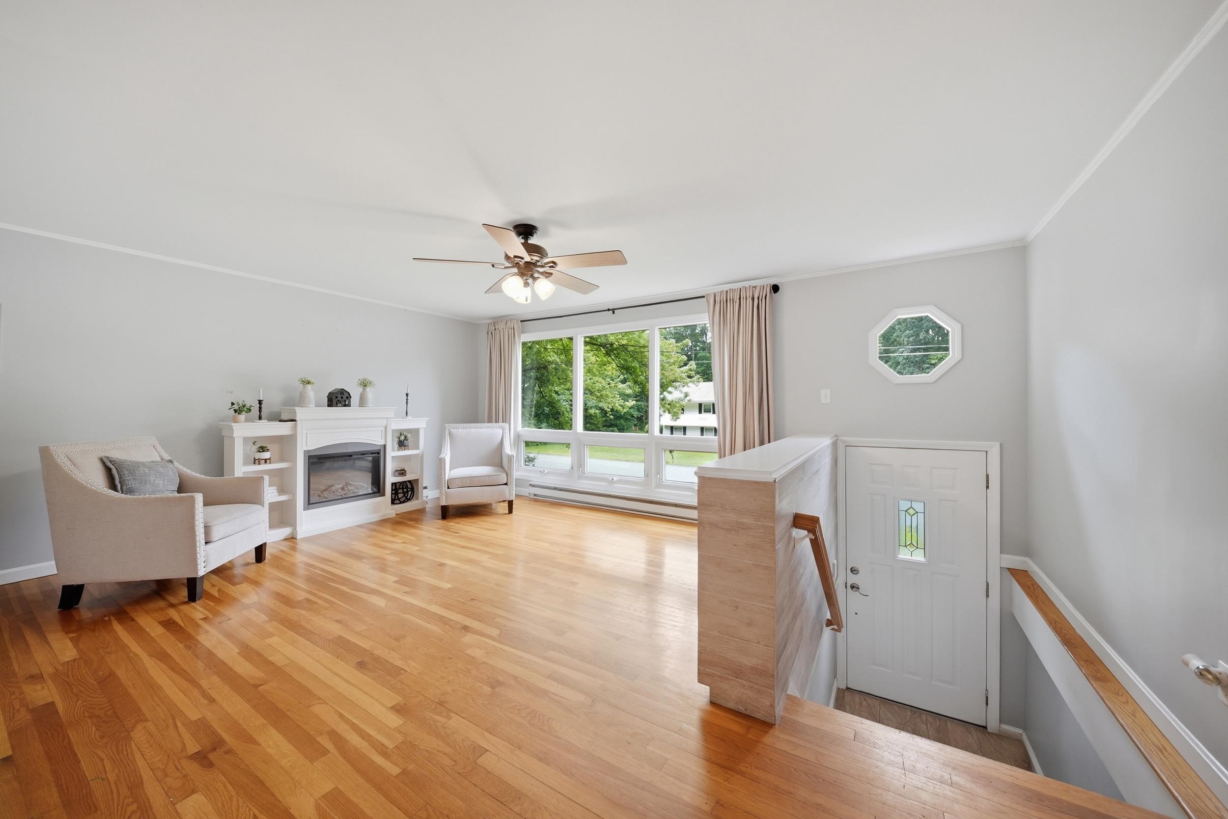 3 Doris Street Derry, NH 03038 - Photo 4 of 36 Gallery Image 4