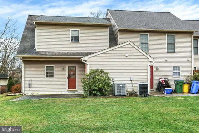 $224,900 | 322 Woodland View Court, Harrisburg, PA 17110