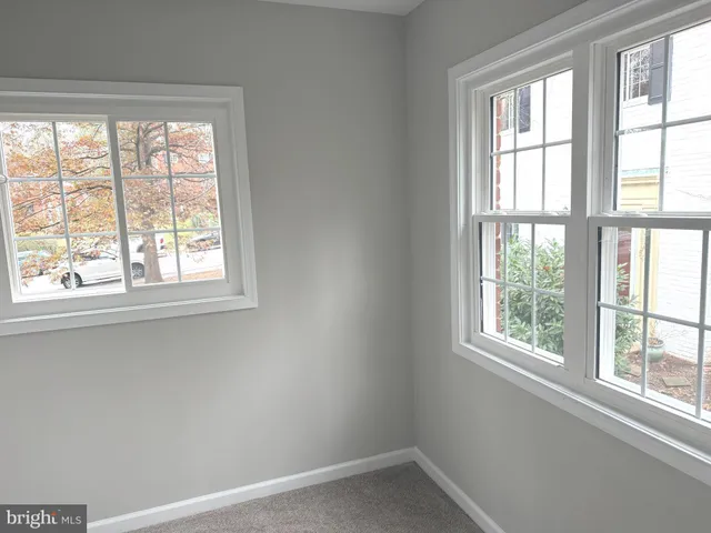 a view of empty room with window