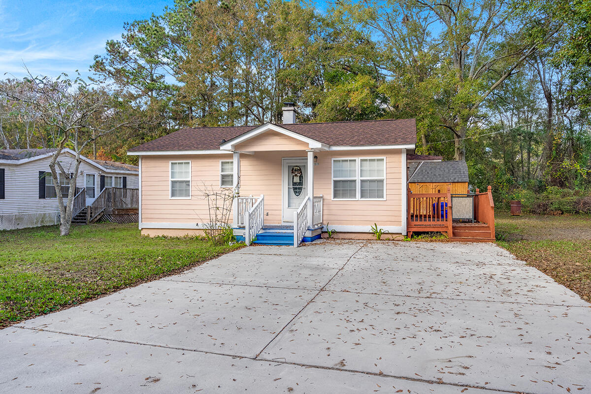 1511 Scott Hill Road Charleston, SC 29412 - Photo 2 of 31 B