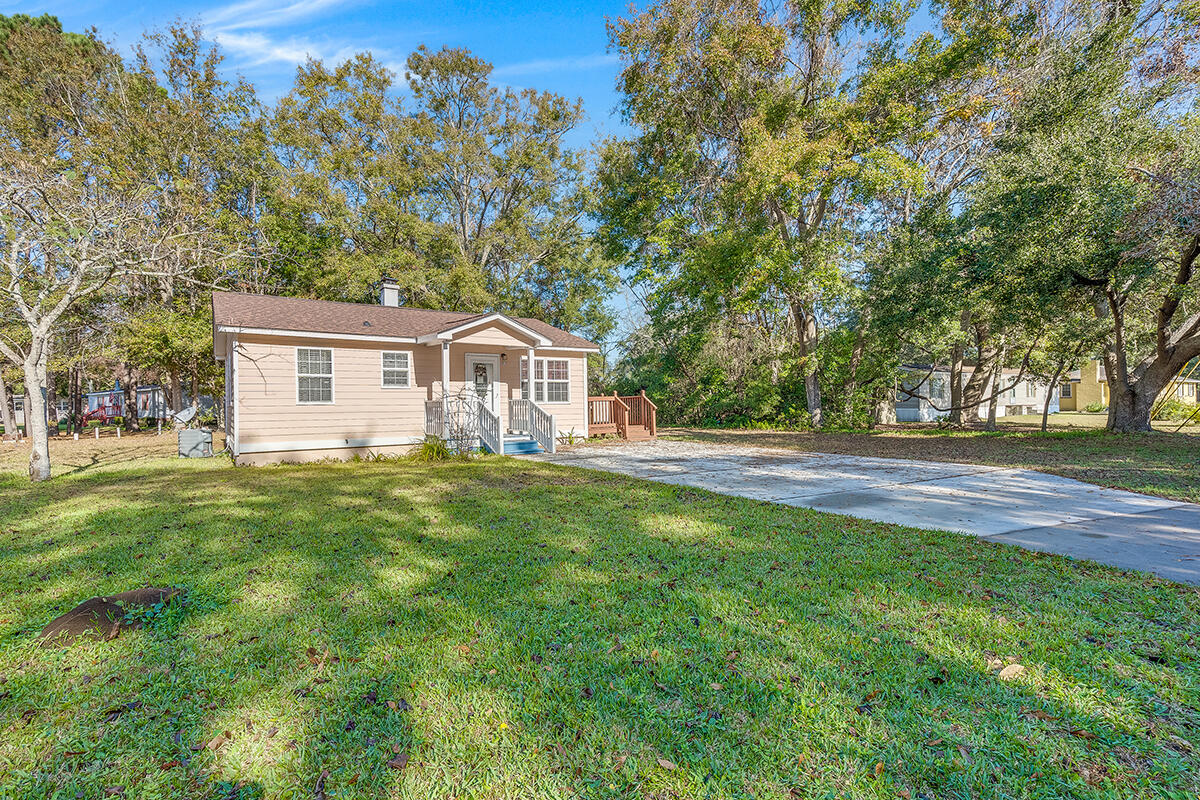 1511 Scott Hill Road Charleston, SC 29412 - Photo 3 of 31 C