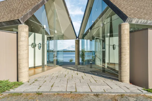 $2,900,000 | 31 Daybreak Lane, Surry, ME 04684