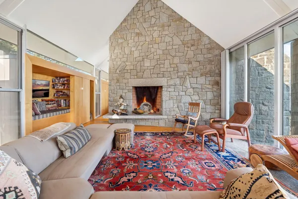 $2,900,000 | 31 Daybreak Lane, Surry, ME 04684