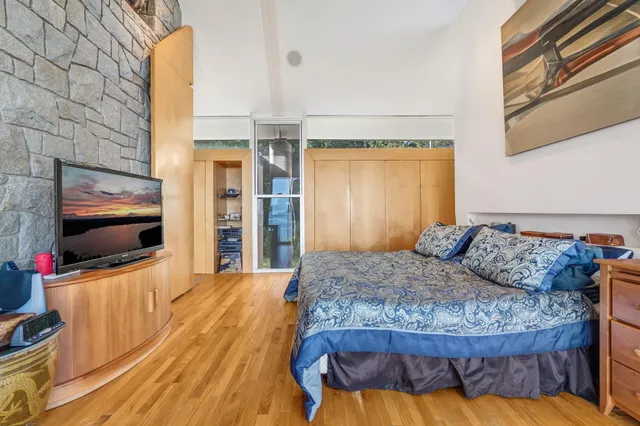 $2,900,000 | 31 Daybreak Lane, Surry, ME 04684