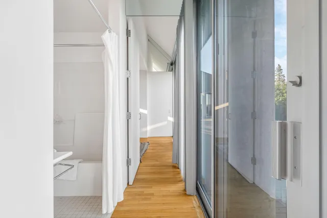 $2,900,000 | 31 Daybreak Lane, Surry, ME 04684