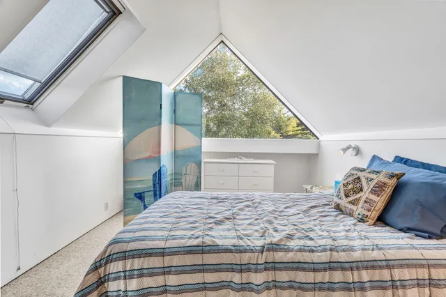 $2,900,000 | 31 Daybreak Lane, Surry, ME 04684