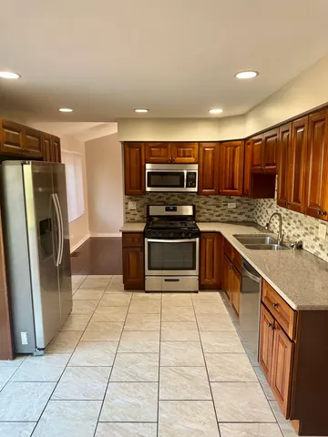 $343,000 | 19002 Springfield Avenue, Flossmoor, IL 60422