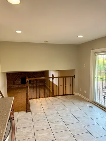 $343,000 | 19002 Springfield Avenue, Flossmoor, IL 60422