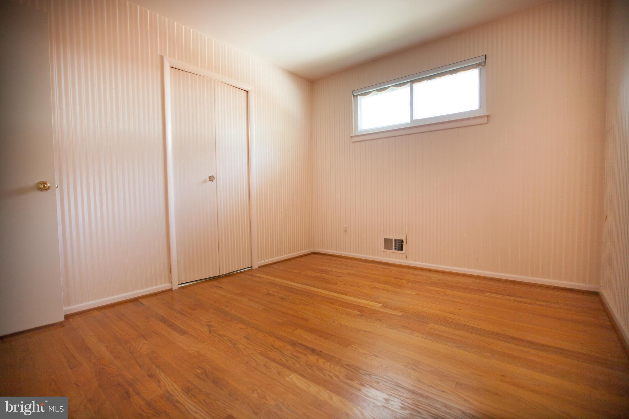 9507 Vance Place Silver Spring, MD 20901 - Photo 14 of 30 Bedroom