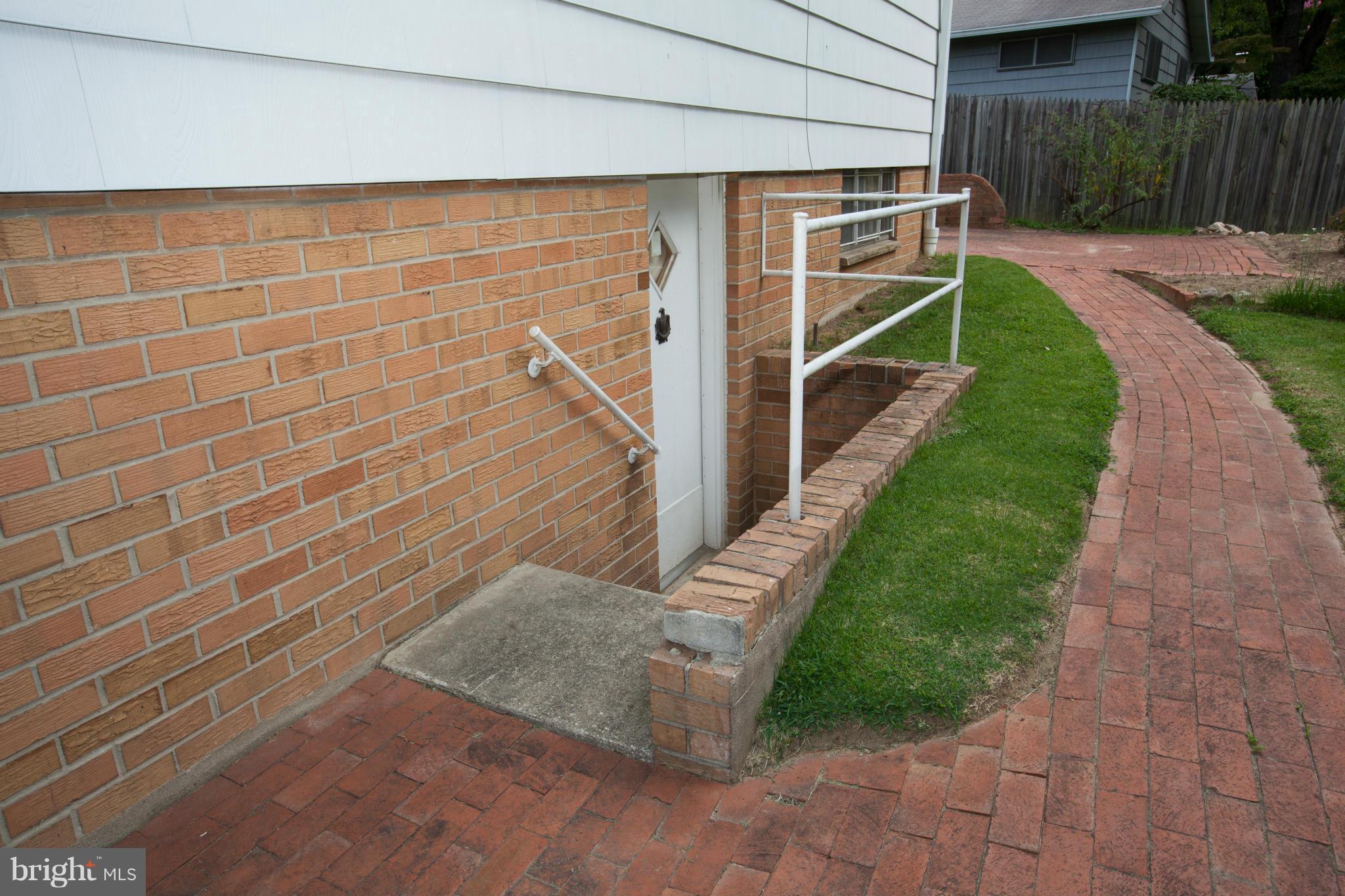 9507 Vance Place Silver Spring, MD 20901 - Photo 25 of 30 Exterior (Rear)