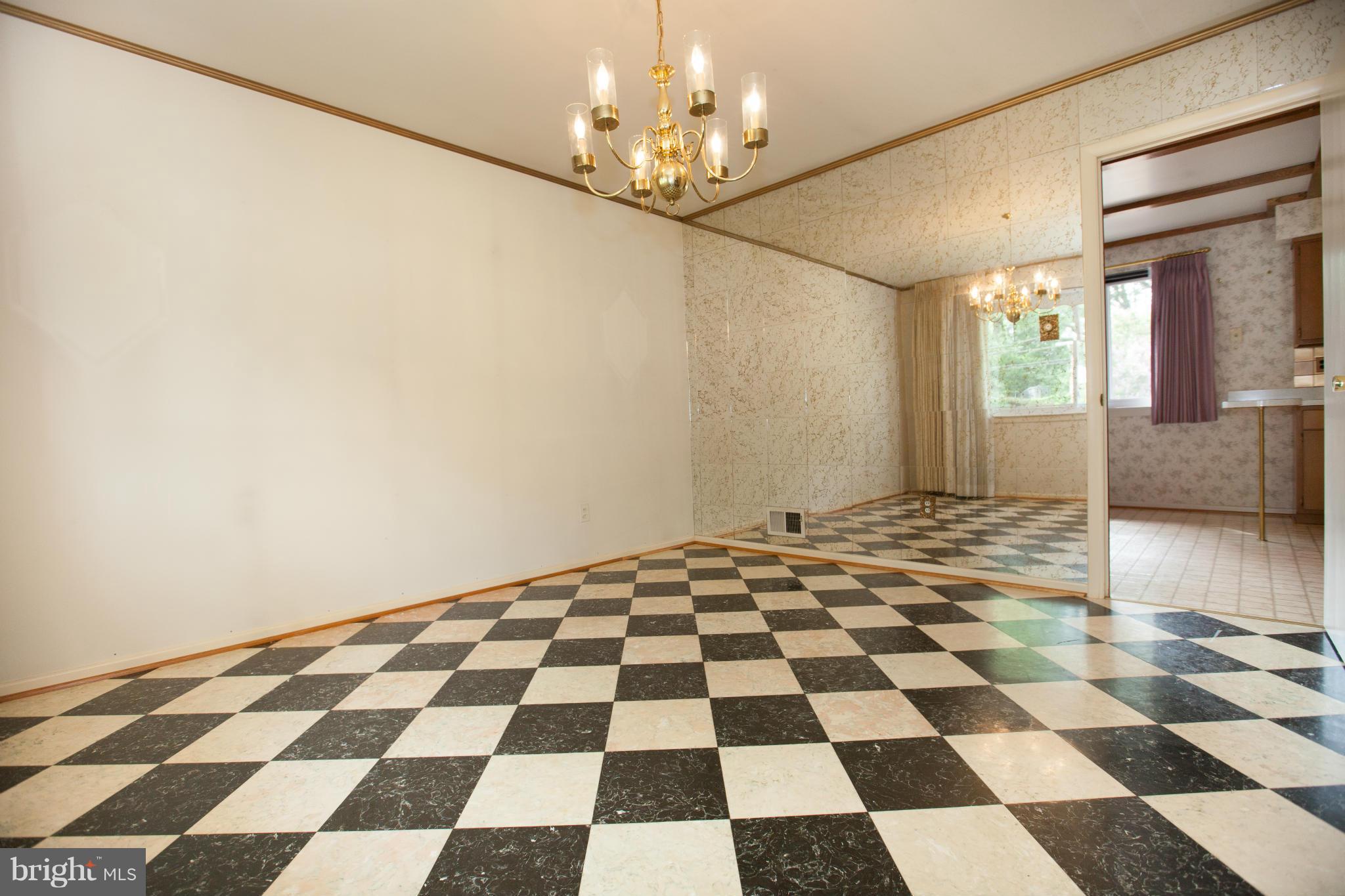 9507 Vance Place Silver Spring, MD 20901 - Photo 6 of 30 Dining Room