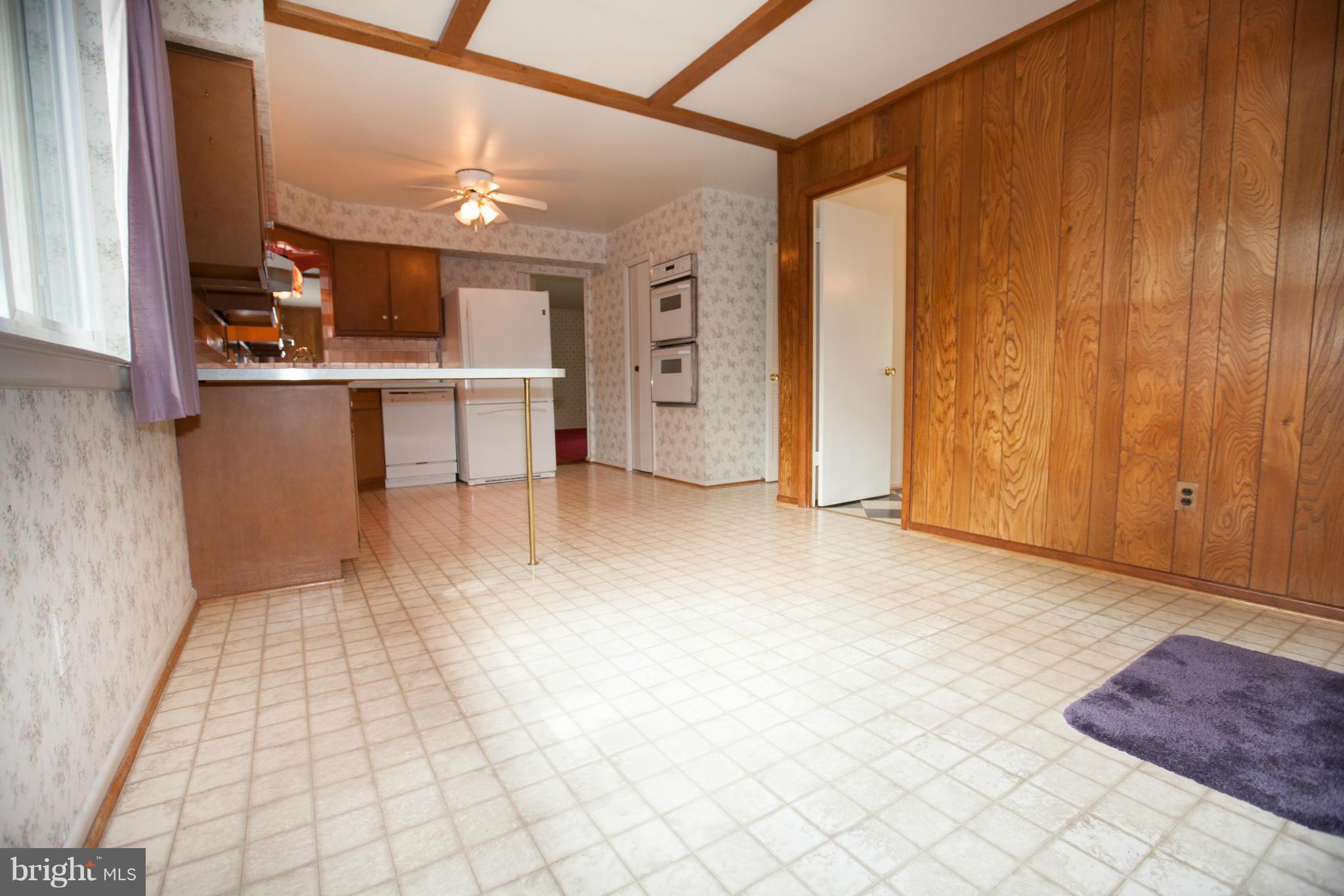 9507 Vance Place Silver Spring, MD 20901 - Photo 9 of 30 Kitchen
