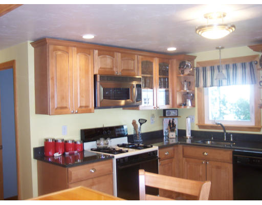 27 Edson Street Boston, MA 02136 - Photo 4 of 10 Gallery Image 4