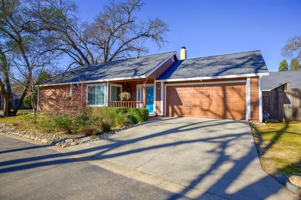 $375,000 | 15 Coyle Creek Circle, Fair Oaks, CA 95628