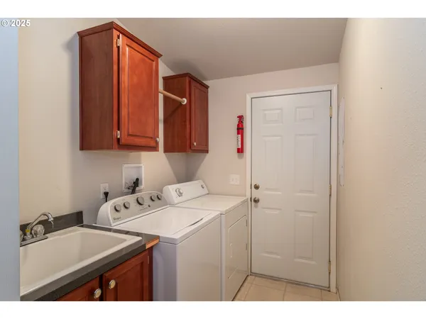 $119,000 | 115 Samantha Way, Canyonville, OR 97417