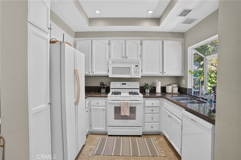 23463 Riversbridge Way Valencia, CA 91354 - Photo 14 of 52