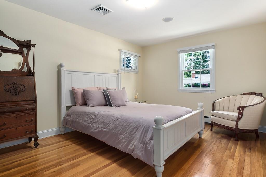 87 MacArthur Road Stoneham, MA 02180 - Photo 20 of 33