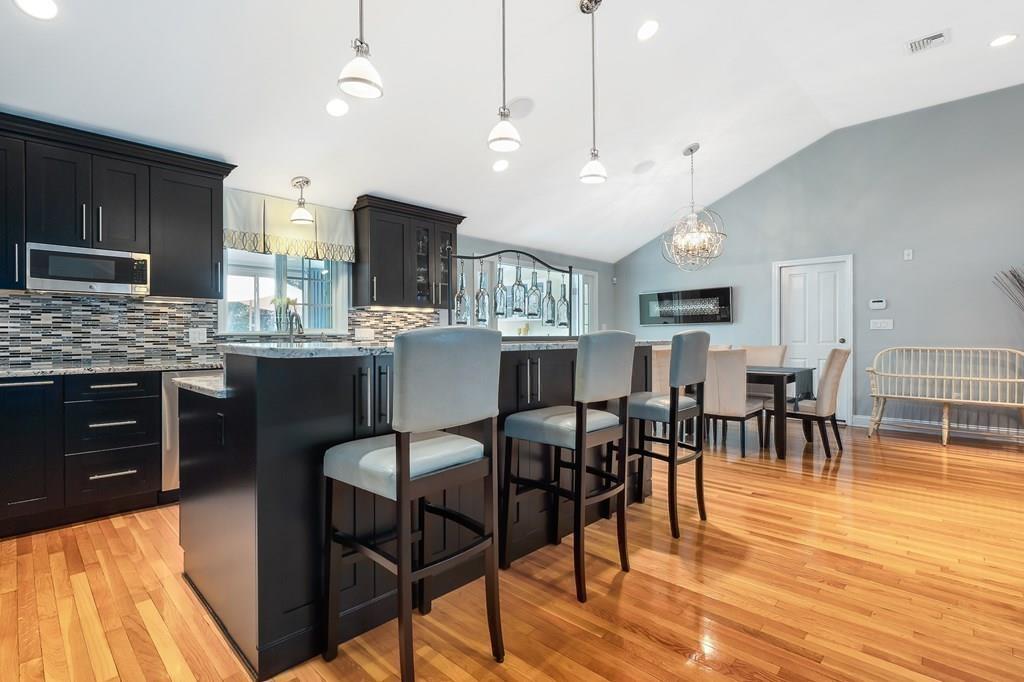 87 MacArthur Road Stoneham, MA 02180 - Photo 10 of 33