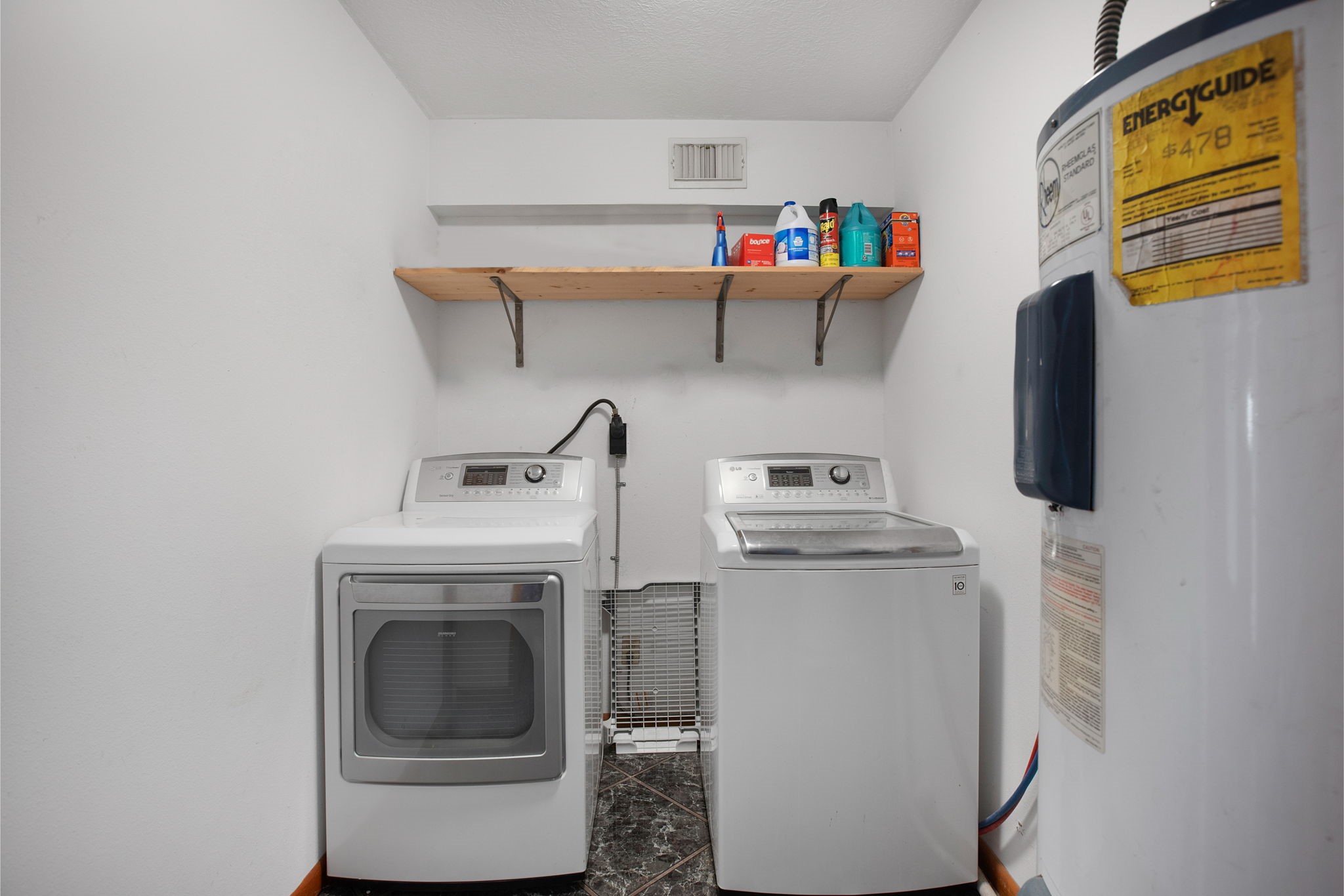 14205 Bohemian Hall Road Crosby, TX 77532 - Photo 23 of 33 a utility room with dryer and washer