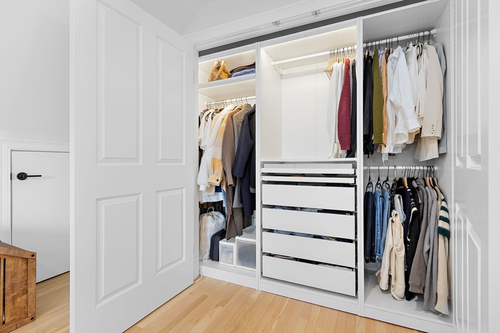 169 Chestnut Street, Unit 2 Waltham, MA 02453 - Photo 12 of 18